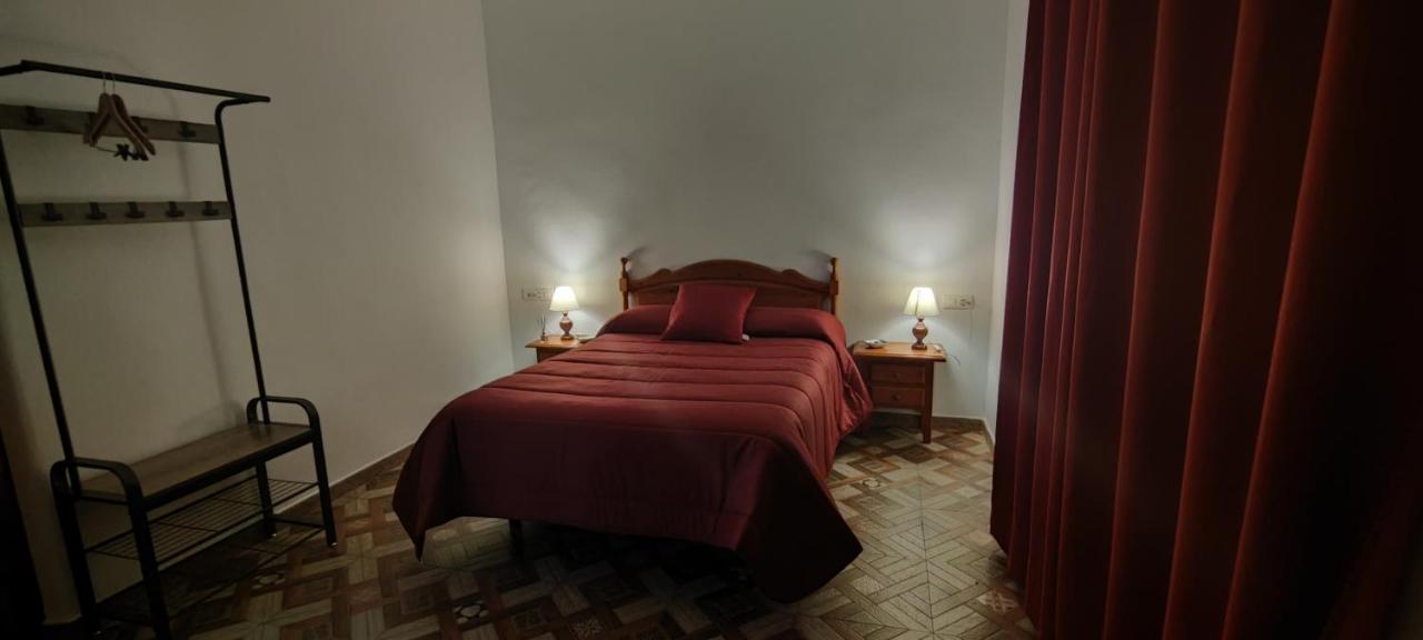 Rollo Campillo Apartment Трухильо Екстериор снимка