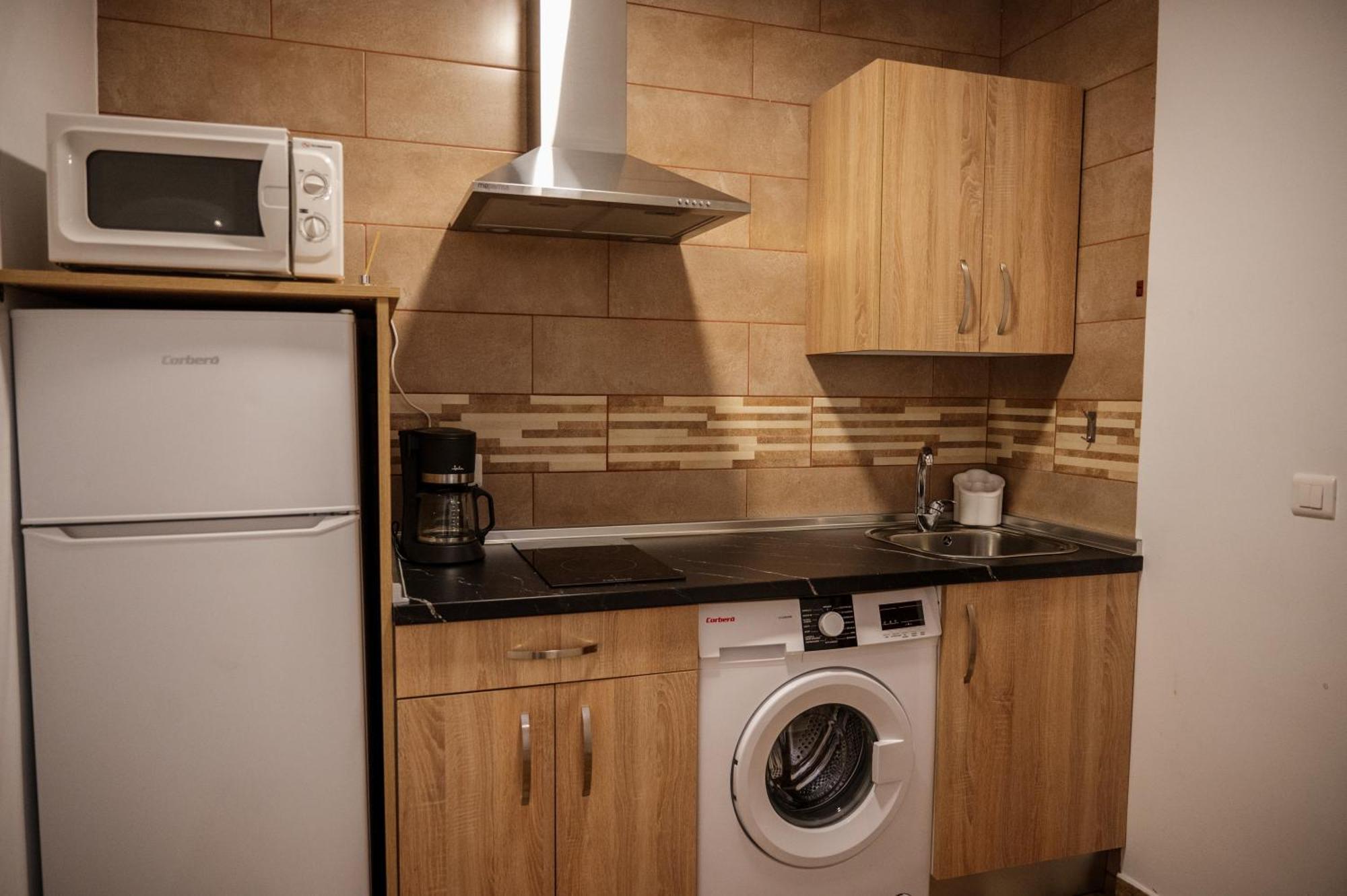 Rollo Campillo Apartment Трухильо Екстериор снимка