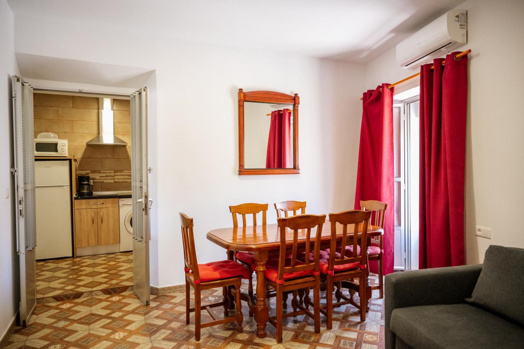 Rollo Campillo Apartment Трухильо Екстериор снимка